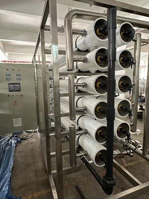 अच्छी कीमत 5 चरण जल उपचार औद्योगिक आरओ प्रणाली 50%-65% वसूली दर के साथ ऑनलाइन