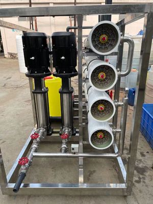 अच्छी कीमत भारी उद्योगों के लिए 5 चरण 380V रिवर्स ऑस्मोसिस जल शोधन प्रणाली ऑनलाइन