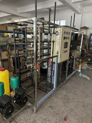 अच्छी कीमत ग्रांडफोस पंप और फिल्मटेक/टोरे झिल्ली के साथ UPVC/SS304 फिटिंग EDI जल उपचार प्रणाली ऑनलाइन