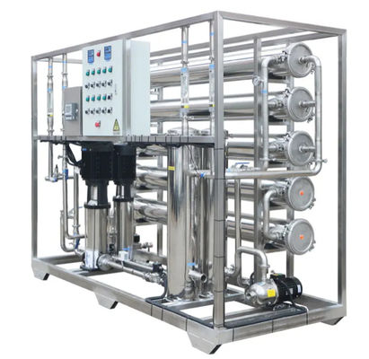 अच्छी कीमत 40-100°F पानी वाणिज्यिक आरओ प्रणाली 99% नमक अस्वीकृति दर और 380V/50Hz बिजली की आपूर्ति के साथ ऑनलाइन